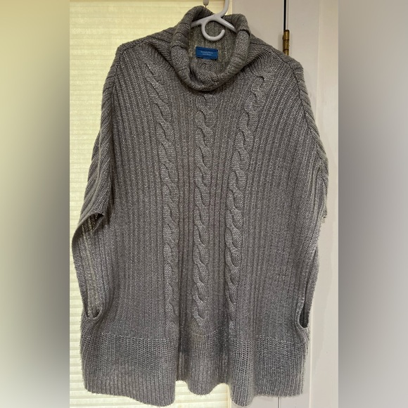 Simply Vera Vera Wang Sweaters - Pre-loved Simply Vera Wang pull-over cardigan